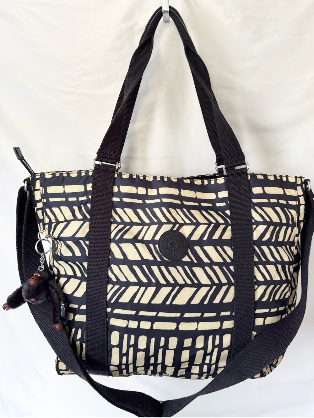 Kipling Asseni EUC XL zip tote